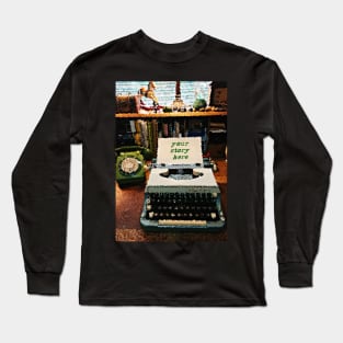 GREEN VINTAGE TYPEWRITER Long Sleeve T-Shirt